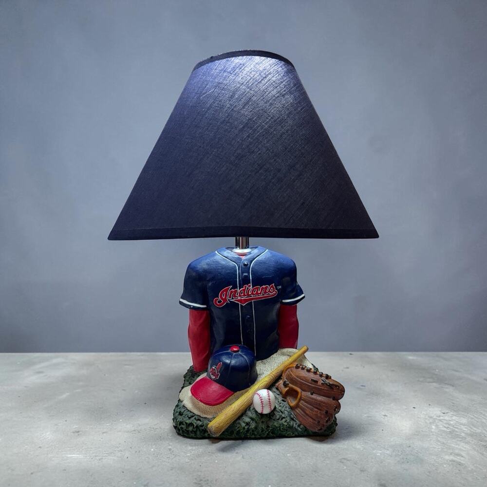 Vtg Cleveland Guardians Indians Baseball MLB Ceramic Table Lamp With Shade Works